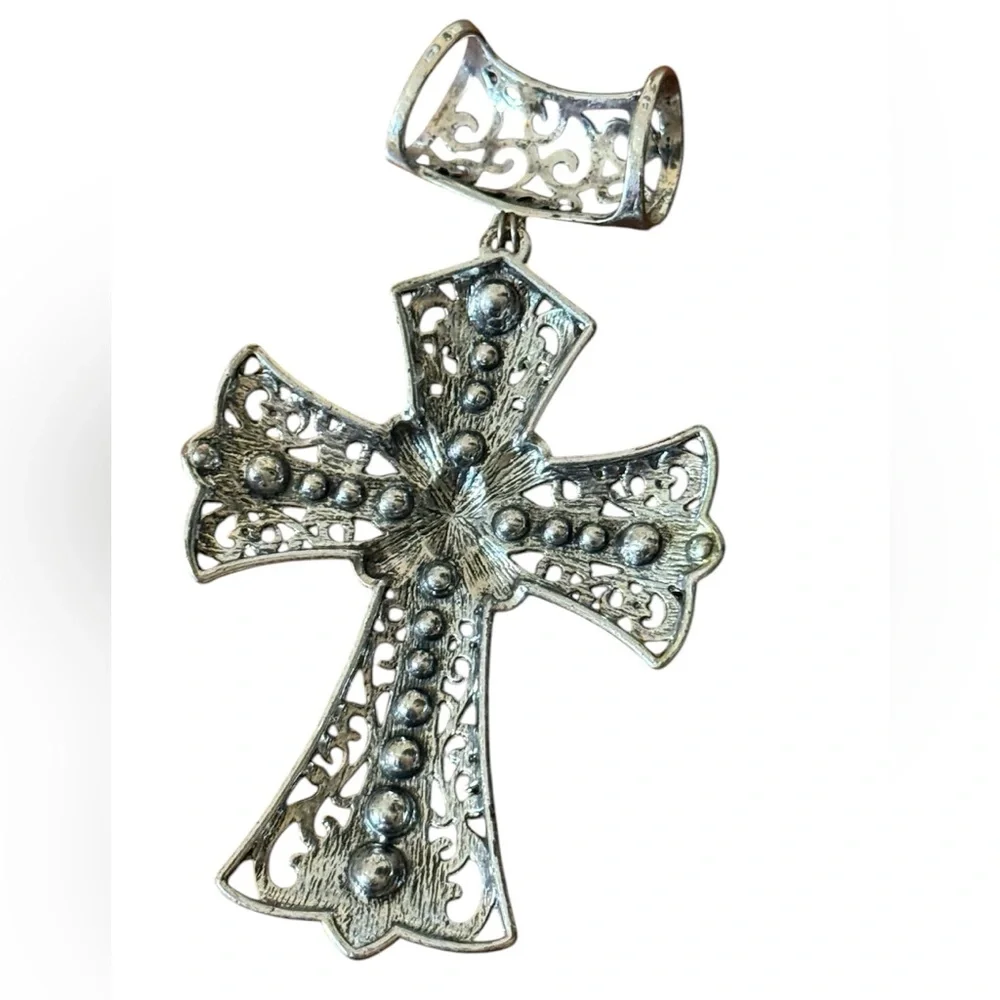Silver‎ and rhinestone Scarf ring pendant 5”